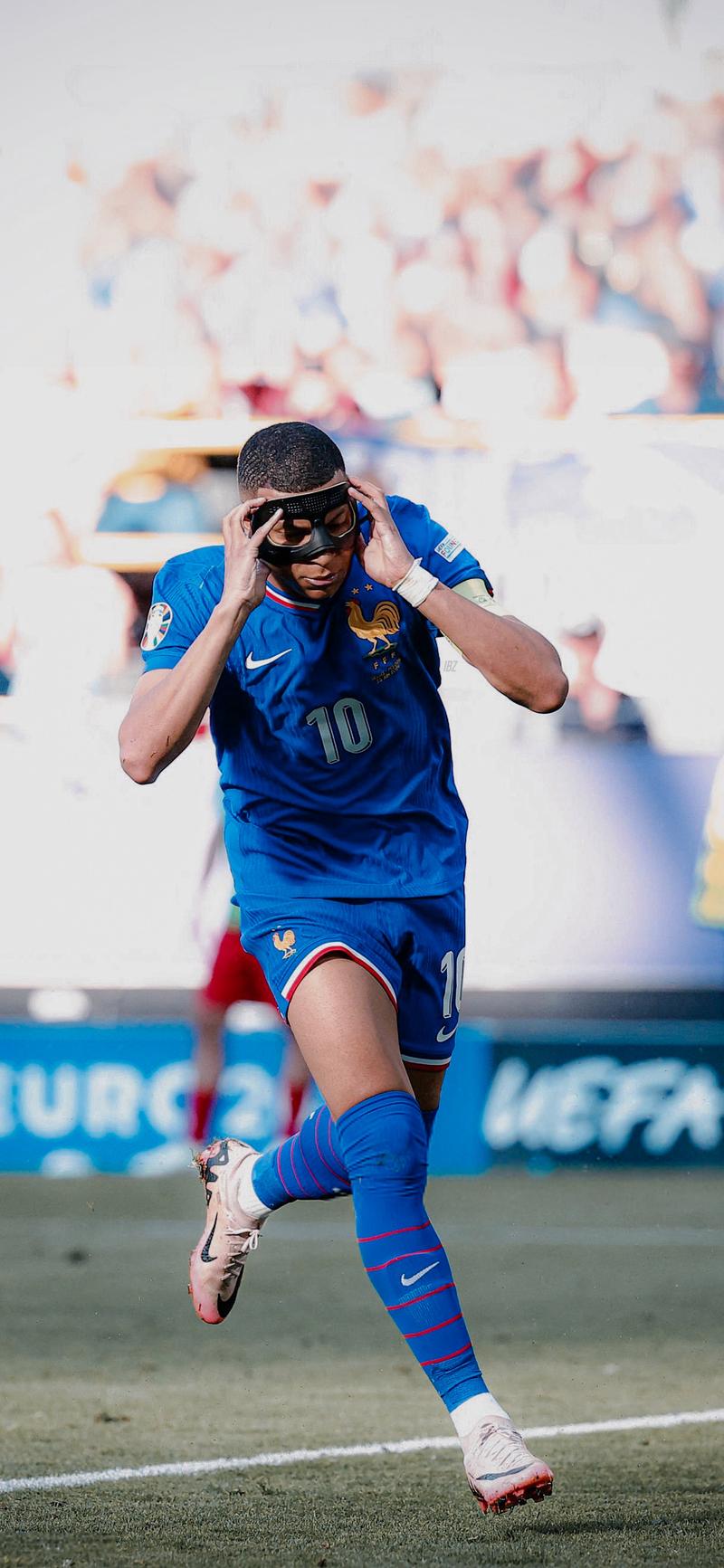 末节爆发未能救主！西亚卡姆16中7得到23分3篮板4助攻（末节发威无力回天，西亚卡姆16投7中拿下23分3篮板4助攻）