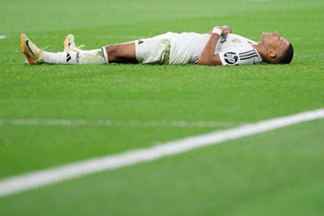 TA：西汉姆联希望1月签下狼队前锋拉尔森，顶替菲尔克鲁格（TA称：西汉姆联计划一月从狼队引进拉尔森，以取代菲尔克鲁格）