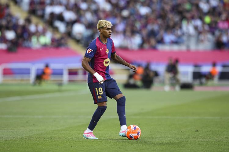 高天意：跟去年相比没那么遗憾；有些比赛没拿下就是没做到位（高天意：相比去年遗憾少了；有些比赛没赢是我们没做到位）