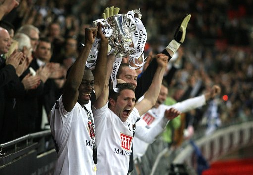 体图：多特不排除给阿德耶米设解约金，但金额至少要到8000万（体图：多特考虑为阿德耶米加入解约条款，数额不低于8000万）