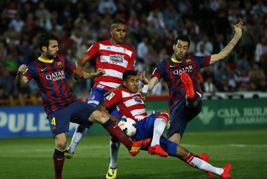 王曼昱击败帕瓦德，梁靖崑被勒布伦逆转，没把握住局点（王曼昱力克帕瓦德，梁靖崑遭勒布伦逆转，关键局点未能把握）