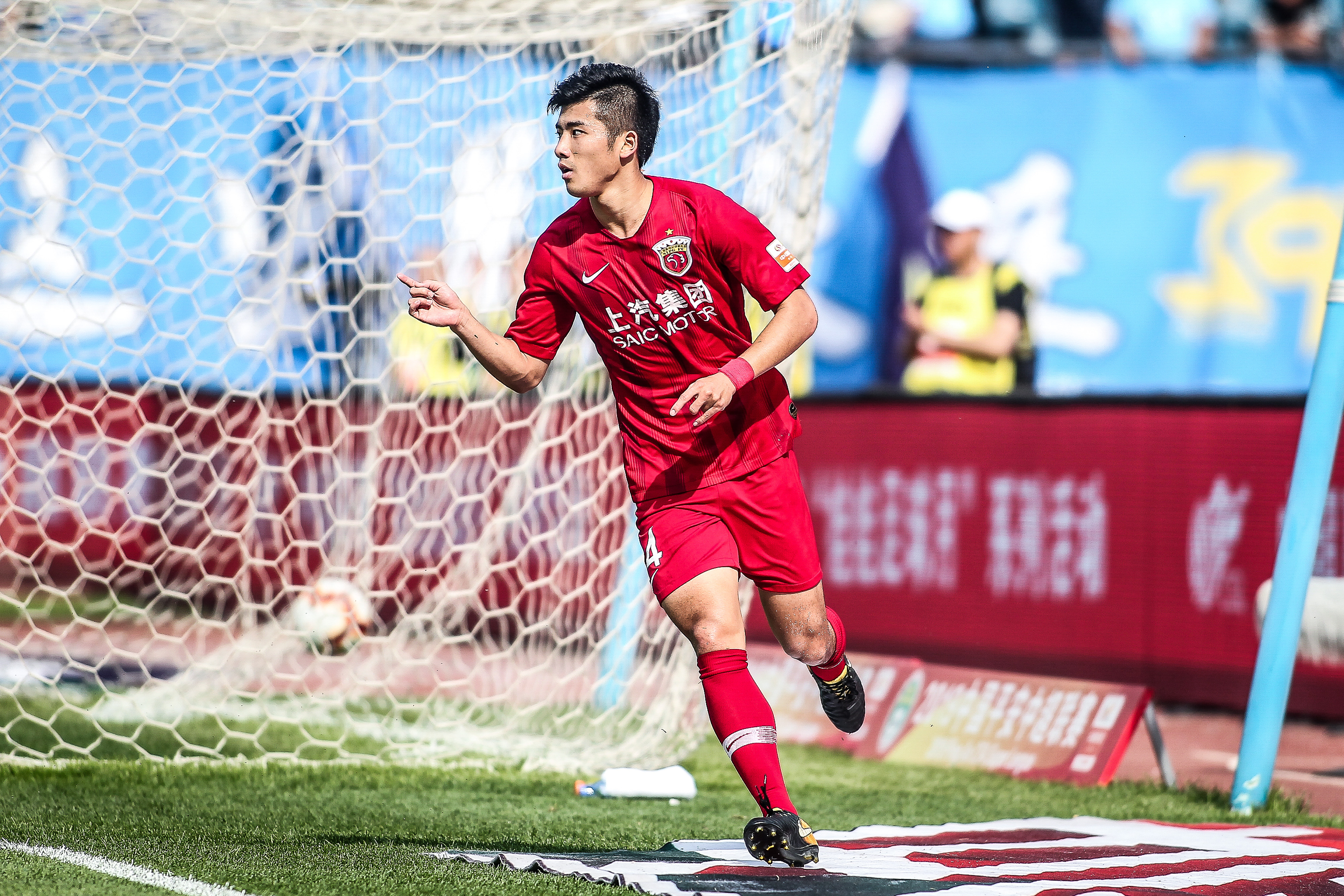 东契奇交易血赚，艾顿越打越猛，他坚信湖人阵容能够夺冠