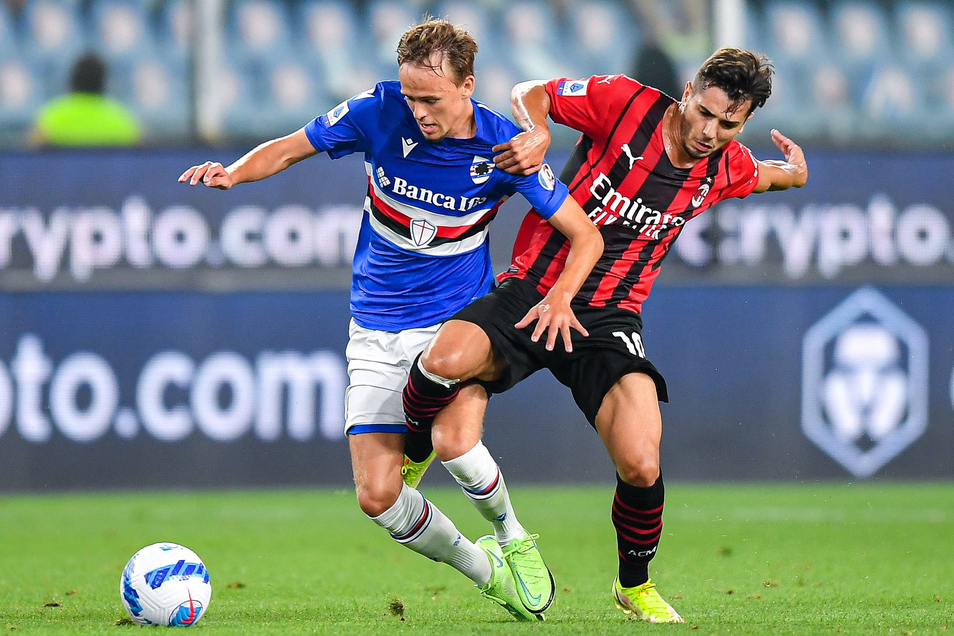 约罗：差点赢得点球？我想展现盘带，踢球就是为了这个（约罗：险造点球，我踢球就是为展现盘带）