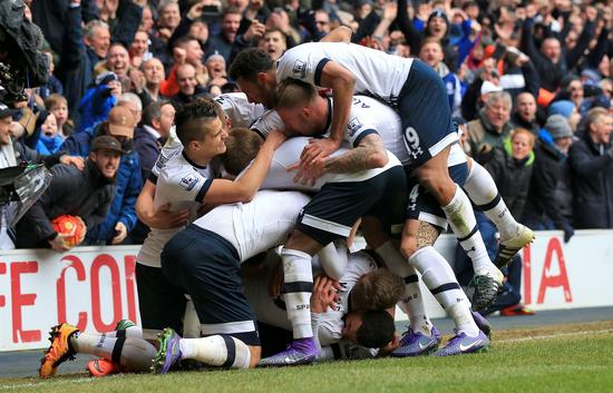 中超：北京国安3-2击败深圳队（中超赛场：北京国安3比2力克深圳队）