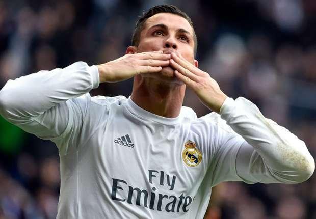 德媒：金玟哉大腿肌肉疼痛，可能会伤缺数场（德媒：金玟哉大腿肌肉不适，或将缺阵多场比赛）