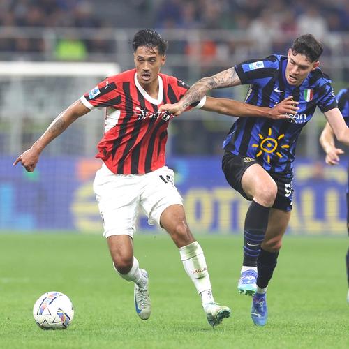 德媒：施洛特贝克在等待豪门，多特可能强硬应对拒绝低价出售（德媒：施洛特贝克静候豪门邀约，多特强硬拒绝低价放人）