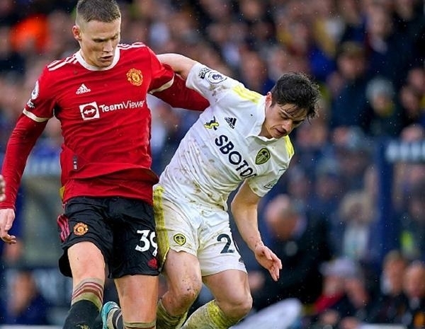 因长相帅气被盗用照片聊骚约炮，川超眉山队球员发声明辟谣