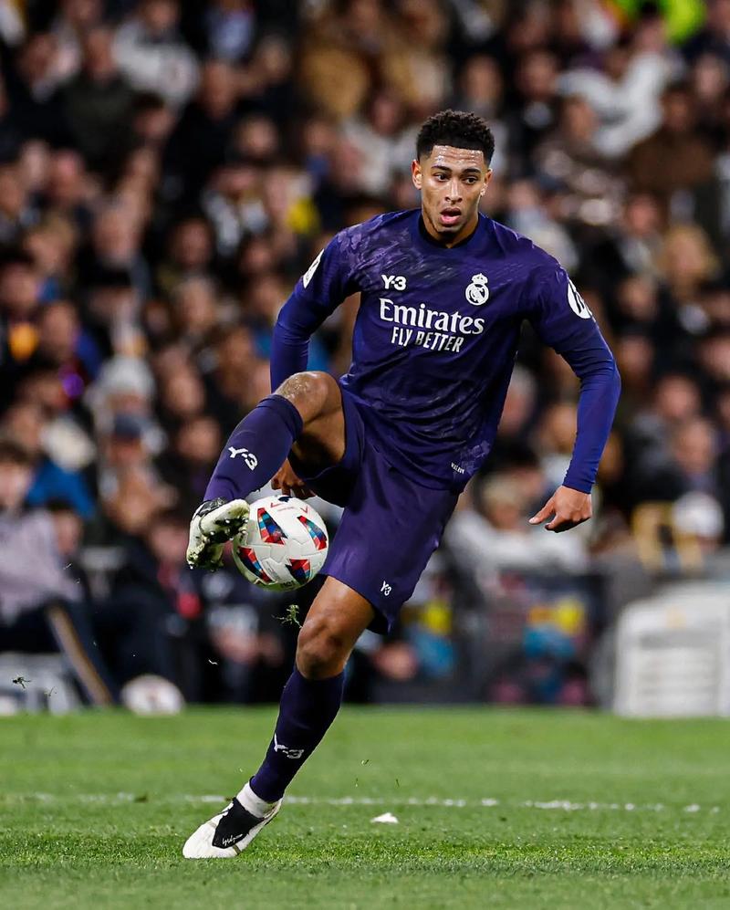 欧冠本轮最佳球员候选：姆巴佩、维蒂尼亚、吉拉西、奥巴梅扬（欧冠本轮最佳球员提名：姆巴佩、维蒂尼亚、吉拉西、奥巴梅扬）