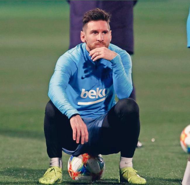 瓜迪奥拉谈队中另一名前锋马尔穆什（瓜迪奥拉谈到队内另一名前锋马尔穆什）