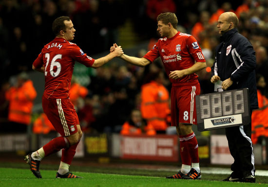 达万已返回巴西疗伤，将缺席今晚对阵麦克阿瑟的比赛（达万回巴西治疗伤势，今夜无缘对阵麦克阿瑟）