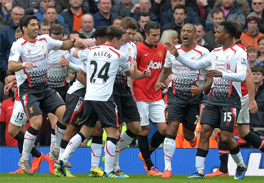 骑车危险行为引热议，功德木鱼再破碎